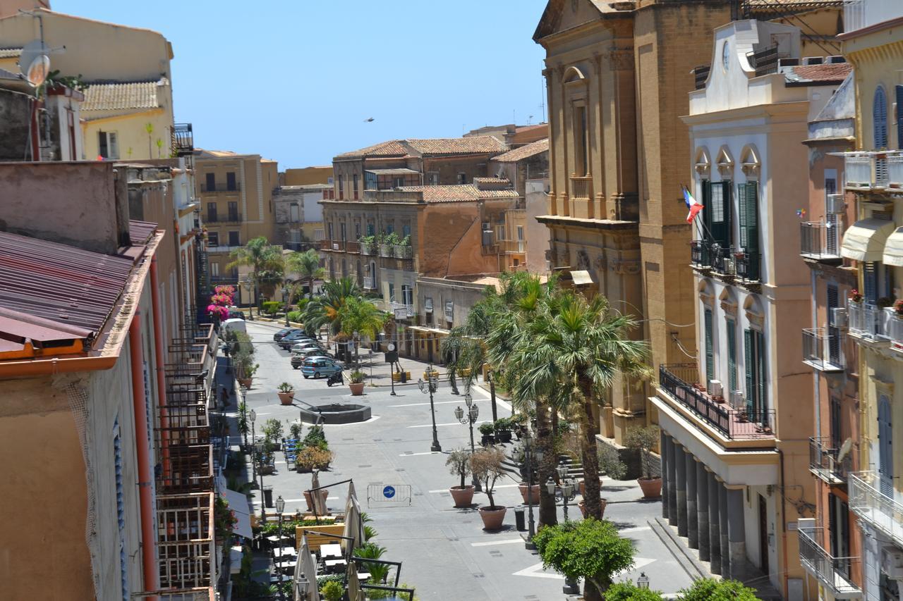 Gocce Siciliane Apartments Porto Empedocle Bagian luar foto